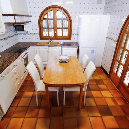 Nuba - Only For Families Villa